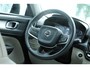 Volvo XC40 1.5 T3 Momentum Pro | Achteruitrijcamera | Semi elektrische trekhaak | Apple Carplay/Android Auto | Cruise Control | Stoelverwarming voorzijde | Elektrisch bedienbare achterklep
