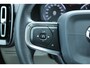 Volvo XC40 1.5 T3 Momentum Pro | Achteruitrijcamera | Semi elektrische trekhaak | Apple Carplay/Android Auto | Cruise Control | Stoelverwarming voorzijde | Elektrisch bedienbare achterklep