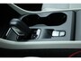 Volvo XC40 1.5 T3 Momentum Pro | Achteruitrijcamera | Semi elektrische trekhaak | Apple Carplay/Android Auto | Cruise Control | Stoelverwarming voorzijde | Elektrisch bedienbare achterklep