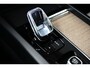 Volvo XC60 T6 Ultra Dark Recharge Plug-In Hybrid AWD | Bowers & Wilkins | Luchtvering | HUD | Trekhaak | 360 camera | 22 inch! |