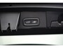 Volvo XC60 T6 Ultra Dark Recharge Plug-In Hybrid AWD | Bowers & Wilkins | Luchtvering | HUD | Trekhaak | 360 camera | 22 inch! |