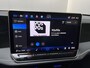 Volkswagen Passat Variant 1.5 eHybrid Business / AUTOMAAT/ TREKHAAK/ ACC/ PARK.SENSOREN V+A/ CAMERA/ STUUR+STOELVERWARM./ MASSAGE/ DODEHOEK/ HEAD-UP/ APP-CONNECT/ DIGITAL DASH/ DAB/ NAVI/ CLIMA/ LED/ 17'' LMV
