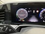 Volkswagen Passat Variant 1.5 eHybrid Business / AUTOMAAT/ TREKHAAK/ ACC/ PARK.SENSOREN V+A/ CAMERA/ STUUR+STOELVERWARM./ MASSAGE/ DODEHOEK/ HEAD-UP/ APP-CONNECT/ DIGITAL DASH/ DAB/ NAVI/ CLIMA/ LED/ 17'' LMV