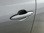 Toyota Yaris Cross 1.5 Hybrid Dynamic | Apple Carplay / Android Auto | Stoel-/stuurverwarming | Verwarmbare voorruit | Parkeersensoren voor/achter | Adaptive Cruise | Full LED | Keyless | Clima | Camera | 17 inch