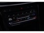Volkswagen T-Roc 1.0 TSI R-Line Business+ Clima Apple Carplay Stoelverwarming Black Style