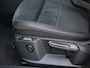 Volkswagen T-Roc 1.5 TSI R-Line Business 150PK DSG | Led plus | Camera | Trekhaak | Navigatie | Spiegelpakket | Ergo stoelen | Stoelverwarming