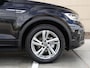 Volkswagen T-Roc 1.0 TSI R-Line 110PK | Led plus | Trekhaak | Camera | Stoelverwarming | Spiegelpakket | Ergo stoelen | Navigatie