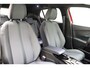 Peugeot e-2008 EV Allure 136pk 50 kWh | 100% Elektrisch | Airco | Cruise Control | Navigatie | Stoelverwarming | Radio | Camera | 1e eigenaar