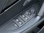 Peugeot 2008 1.2 Hybrid 145 GT | Panoramadak | All Seasonbanden | Sfeerverlichting | Apple Carplay/Android Auto | Climate Control | Cruise Control | Parkeercamera/-sensoren |