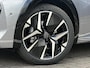 Peugeot 208 Hybrid 145 e-DCS6 GT | Parkeercamera/-sensoren (voor/achter) | Keyless Entry/Start | Dodehoek | Sfeerverlichting | Climate Control | Draadloze telefoonlader | Apple Carplay/Android Auto | Adaptive Cruise Control |
