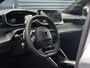 Peugeot 208 Hybrid 145 e-DCS6 GT | Parkeercamera/-sensoren (voor/achter) | Keyless Entry/Start | Dodehoek | Sfeerverlichting | Climate Control | Draadloze telefoonlader | Apple Carplay/Android Auto | Adaptive Cruise Control |