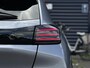Peugeot 208 Hybrid 145 e-DCS6 GT | Parkeercamera/-sensoren (voor/achter) | Keyless Entry/Start | Dodehoek | Sfeerverlichting | Climate Control | Draadloze telefoonlader | Apple Carplay/Android Auto | Adaptive Cruise Control |