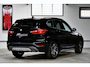 BMW X1 sDrive20i Orange Edition II | X-Line | Panoramadak | Head-Up | 18 inch | NL auto | 2e eigenaar |