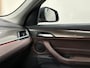 BMW X1 sDrive20i Orange Edition II | X-Line | Panoramadak | Head-Up | 18 inch | NL auto | 2e eigenaar |