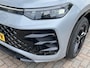 Volkswagen Tayron 1.5 eHybrid R-Line Edition / AUTOMAAT/ 2X-LINE/ GARANTIE TM 08-2029/ PANO/ ACC/ TREKHAAK/ MASSAGE/ PARK.SENSOR.V+A/ 360 CAMERA/ STUUR+STOELVERWARM.V+A/ DODEHOEK/ APP-CONNECT/ KEYLESS/ IQ.LIGHT/ ELEK.ACHTERKLEP/ 20'' LM