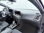 Kia Ceed Sportswagon 1.5 T-GDi GT-Line Navigatie - Achteruitrijcamera - Stoelverwarming - Panoramadak - Virena zekerheidspakket € 895,-