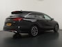 Kia Ceed Sportswagon 1.5 T-GDi GT-Line Navigatie - Achteruitrijcamera - Stoelverwarming - Panoramadak - Virena zekerheidspakket € 895,-