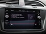 Volkswagen Tiguan 1.4 TSI eHybrid R-Line Business+ 245 PK| Panoramadak | Trekhaak | LED Matrix | Dodehoek Detectie | Navigatie | Stoelverwarming | Achteruitrijcamera | Stuurwielverwarming | Dynamic Chassis Control