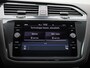 Volkswagen Tiguan 1.4 TSI eHybrid R-Line Business+ 245 PK| Panoramadak | Trekhaak | LED Matrix | Dodehoek Detectie | Navigatie | Stoelverwarming | Achteruitrijcamera | Stuurwielverwarming | Dynamic Chassis Control