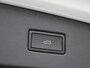 Volkswagen Tiguan 1.4 TSI eHybrid R-Line Business+ 245 PK| Panoramadak | Trekhaak | LED Matrix | Dodehoek Detectie | Navigatie | Stoelverwarming | Achteruitrijcamera | Stuurwielverwarming | Dynamic Chassis Control