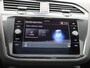 Volkswagen Tiguan 1.4 TSI eHybrid R-Line Business+ 245 PK| Panoramadak | Trekhaak | LED Matrix | Dodehoek Detectie | Navigatie | Stoelverwarming | Achteruitrijcamera | Stuurwielverwarming | Dynamic Chassis Control