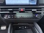 Kia Sportage 1.6 T-GDi Hybrid GT-Line Navigatie - Achteruitrijcamera - Panoramadak - Stoelverwarming - Stuurverwarming - Achteruitrijcamera-  Trekhaak - Virena zekerheidspakket € 895,-
