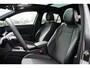 Volkswagen T-Roc 1.5 eTsi R-Line First Edition l Panorama-Dak l Trekaak l Harman Kardon l Easy Open & Close l Black Style l