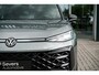 Volkswagen T-Roc 1.5 eTsi R-Line First Edition l Panorama-Dak l Trekaak l Harman Kardon l Easy Open & Close l Black Style l