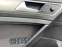 Volkswagen Golf 1.0 TSI Business Edition Connected van 2de Eig met parkeersensoren / camera en App connect en cruise controle