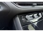 Opel Grandland 1.2 Turbo Automaat Business Elegance | Alcantara | Trekhaak | Navigatie | Camera | Elecktriche achterklep | Matrix LED verlichting | Stoel- en stuurverwarming | Zwart dak