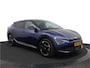 Kia EV6 Plus 84 kWh - Stoel-/stuurverwarming - Navigatie - Cruise Control Adaptief - Apple CarPlay/Android Auto - Fabrieksgarantie tot 02-2032