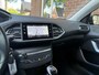 Peugeot 308 SW 1.2 PureT.Blue L. Ac TREKHAAK / NAVI / CLIMA / CRUISE / LED / LM