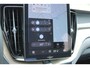 Volvo XC60 T6 Plug-in hybrid AWD Plus Dark | Trekhaak | Panoramadak | Head up display | 360 graden camera | Elektrisch verstelbare en verwarmbare voorstoelen | Premium audio by Harman Kardon