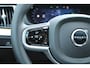 Volvo XC60 T6 Plug-in hybrid AWD Plus Dark | Trekhaak | Panoramadak | Head up display | 360 graden camera | Elektrisch verstelbare en verwarmbare voorstoelen | Premium audio by Harman Kardon
