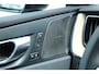 Volvo XC60 T6 Plug-in hybrid AWD Plus Dark | Trekhaak | Panoramadak | Head up display | 360 graden camera | Elektrisch verstelbare en verwarmbare voorstoelen | Premium audio by Harman Kardon