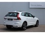 Volvo XC60 T6 Plug-in hybrid AWD Plus Dark | Trekhaak | Panoramadak | Head up display | 360 graden camera | Elektrisch verstelbare en verwarmbare voorstoelen | Premium audio by Harman Kardon