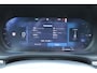 Volvo XC60 T6 Plug-in hybrid AWD Plus Dark | Trekhaak | Panoramadak | Head up display | 360 graden camera | Elektrisch verstelbare en verwarmbare voorstoelen | Premium audio by Harman Kardon