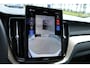 Volvo XC60 T6 Plug-in hybrid AWD Plus Dark | Trekhaak | Panoramadak | Head up display | 360 graden camera | Elektrisch verstelbare en verwarmbare voorstoelen | Premium audio by Harman Kardon