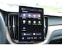 Volvo XC60 T6 Plug-in hybrid AWD Plus Dark | Trekhaak | Panoramadak | Head up display | 360 graden camera | Elektrisch verstelbare en verwarmbare voorstoelen | Premium audio by Harman Kardon