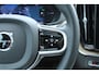 Volvo XC60 T6 Plug-in hybrid AWD Plus Dark | Trekhaak | Panoramadak | Head up display | 360 graden camera | Elektrisch verstelbare en verwarmbare voorstoelen | Premium audio by Harman Kardon