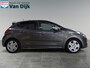 Peugeot 208 1.2 PureTech Signature / Carplay / Trekhaak /