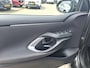Mazda 2 Hybrid 1.5 Exclusive-line | NL-Auto | Automaat | Camera | Apple Carplay-Android Auto | Stuurwiel en Stoel Verwarming | Keyless Entry | LM-velgen | Trekhaak | 1e Eigenaar