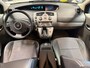 Renault Scenic 2.0-16V 135PK Tech Line Panoramadak |Trekhaak!