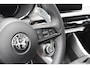Alfa Romeo Tonale 1.5T Hybrid 160PK VELOCE | PREMIUM PACK: LEDEREN BEKLEDING/GEVENTILEERDE VOORSTOELEN/4-VOUDIG ELEKTRISCH VERSTELBARE LENDESTEUN VOORSTOELEN/ELEKTRISCH BEDIENBARE /HOOGGLANS ZWARTE RAAMOMLIJSTING/AMBIENT LIGHTING | TECHNOLOGY PACK: PARKEERWAARSCHUWING VOOR EN ACHTER/360° CAMERA/AUTOMATISCH INPARKEREN/ AUTONOMOUS DRIVING LEVEL 2: ADAPTIVE CRUISE CONTROL/LANE CENTERING ASSIST/TRAFFIC JAM ASSIST DODEHOEK DETECTIE AUTOMATISCH DIMMENDE BUITENSPIEGELS ELEKTRISCH BEDIENBARE ACHTERKLEP | WINTERPACK: STOELVERWARMING VOOR/STUURVERWARMING/VERWARMBARE RUITENSPROEIERS | 19" LICHTMETALEN VELGEN | DRAADLOZE TELEFOONLADER | NAVIGATIE | DRAADLOZE APPLE CARPLAY/ANDROID AUTO | FULL LED MATRIX KOPLAMPEN |