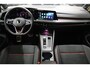 Volkswagen Golf 2.0 TSI GTI CLUBSPORT BLACKSTYLE/PANO/HEDUP/HK/CARPLAY/BLIDSOIT/VOL