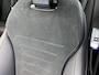 Mercedes-Benz C-klasse 300 e Business Solution AMG | Comfortpakket Plus | Nightpakket | Middenconsole metaalstructuur | Trekhaak | Panoramaschuifdak | GUARD 360° Plus | 360° camera | 19" multispaaks lichtmetalen AMG-velgen |