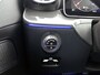Mercedes-Benz C-klasse 300 e Business Solution AMG | Comfortpakket Plus | Nightpakket | Middenconsole metaalstructuur | Trekhaak | Panoramaschuifdak | GUARD 360° Plus | 360° camera | 19" multispaaks lichtmetalen AMG-velgen |