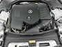 Mercedes-Benz C-klasse 300 e Business Solution AMG | Comfortpakket Plus | Nightpakket | Middenconsole metaalstructuur | Trekhaak | Panoramaschuifdak | GUARD 360° Plus | 360° camera | 19" multispaaks lichtmetalen AMG-velgen |