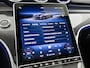 Mercedes-Benz C-klasse 300 e Business Solution AMG | Comfortpakket Plus | Nightpakket | Middenconsole metaalstructuur | Trekhaak | Panoramaschuifdak | GUARD 360° Plus | 360° camera | 19" multispaaks lichtmetalen AMG-velgen |
