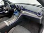 Mercedes-Benz C-klasse 300 e Business Solution AMG | Comfortpakket Plus | Nightpakket | Middenconsole metaalstructuur | Trekhaak | Panoramaschuifdak | GUARD 360° Plus | 360° camera | 19" multispaaks lichtmetalen AMG-velgen |